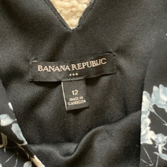 Black and Gray Floral Dress - Picture 4 of 5